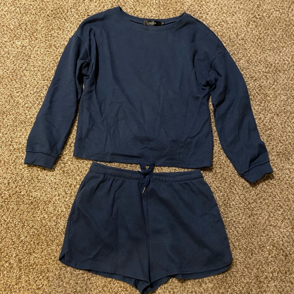 Navy two piece lounge set. Size S
